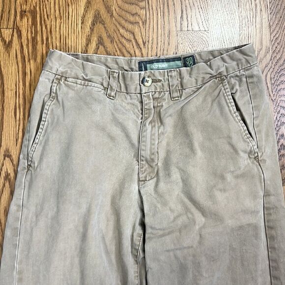 Old Navy Khaki 30 x32 - Picture 4 of 5